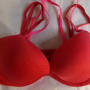 Victoria's Secret Pushup Bra Size 32D Color Red Dream Angel